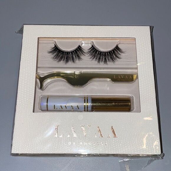 LAVAA Los Angeles Flirty Lash Set 3D Mink Lashes up to 30 wears per pair - Picture 2 of 3